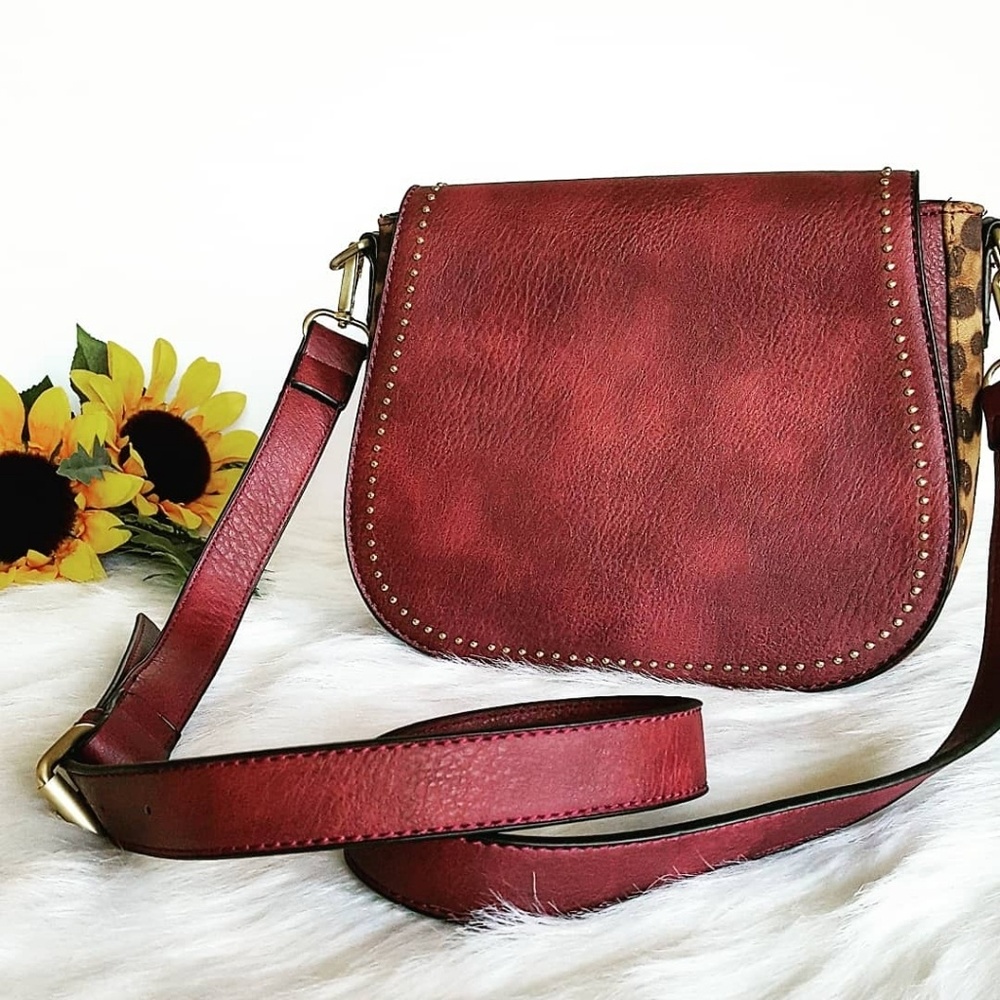 Francesca's Saddle bag purse